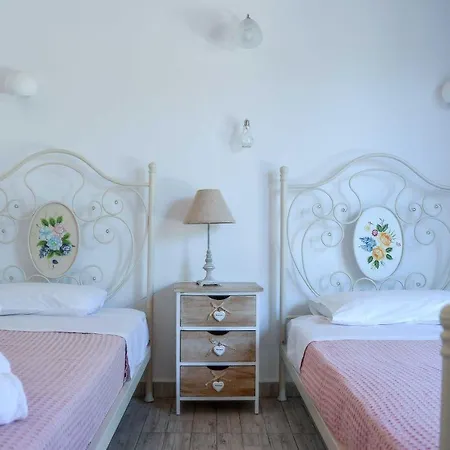 Holiday home Marmari Kontogiannatika