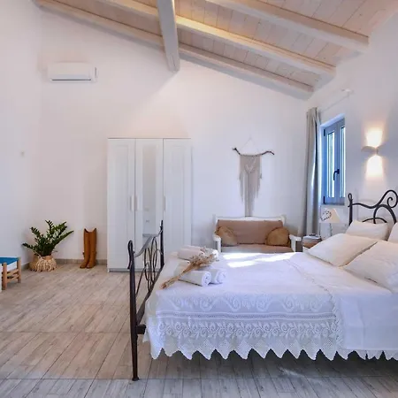 Marmari Holiday home